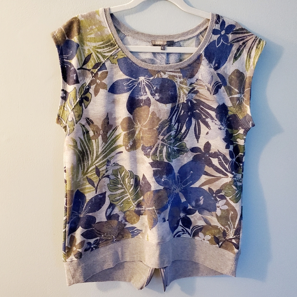 Sleeveless Floral Top